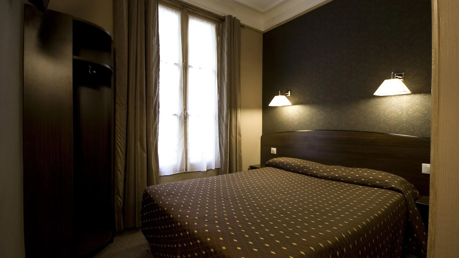 Hotel Victor Masse Paris